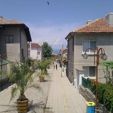 Savovi בית הארחה צ'רנומורץ